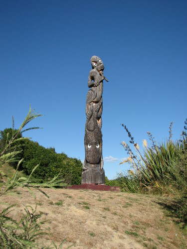 02. Maori Art / Waikawa Bay