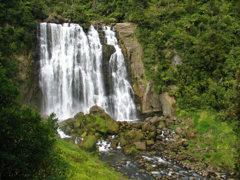 Marokopa Falls